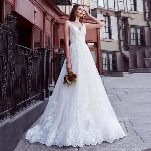 Elegant A-Line Wedding Dresses V-Neck Appliques Backless Tulle Bridal Gowns Custom Made Vestidos de novia