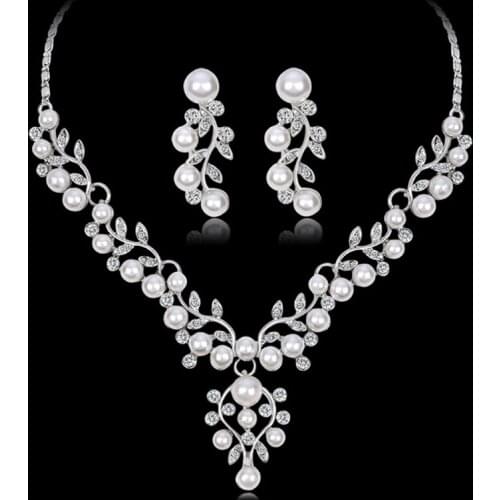 Hot Imitation Pearl Wedding Necklace Earring Sets Bridal Jewelry Sets for Women Elegant Party Gift Fashion Costume