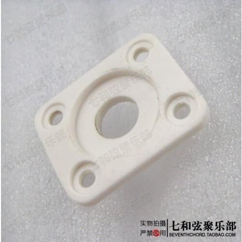 2 Pcs White Rectangula Plastic Guitar Jack Plates for Electric Guitar (ZLCKB-WH-2)