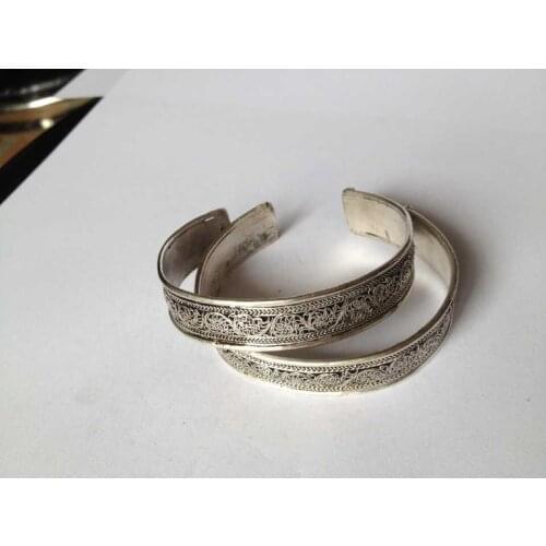 Free shipping >>>>>>Pair RARE TIBET MIAO SILVER BRACELET ADJUSTABLE
