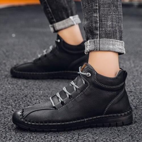 Comfortable Casual Leather Shoes Men Soft Leather Loafers Men Shoes Winter Breathable Flats Shoe Hot Sale Moccasins Shoes