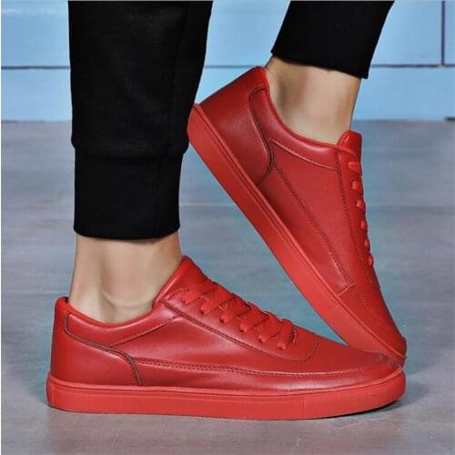 2020 New Spring Small Fresh Student Leather Skate Shoes Fashion Breathable Wild Perspiration Outdoor Travel Mens Casual Shoes