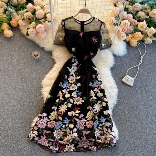 Womens Spring Summer Runway Fashion Vintage Flower Embroidery Mesh Dress Female Travel Chic Party Dress TB1780