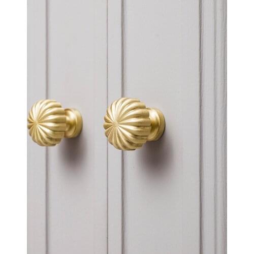 Solid Brass Furniture Handles Simple Nordic Pastoral Wardrobe Dresser Knobs Cupboard Cabinet Drawer Round Gold Pulls