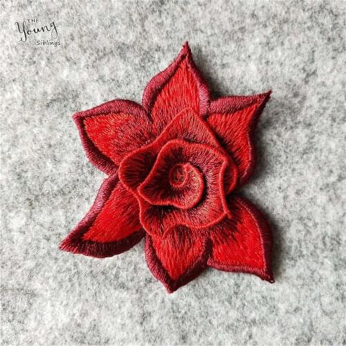 Beautiful red flower collar Sewing Embroidered lace fabric applique necklines neck trim clothes DIY Decorate craft supplies