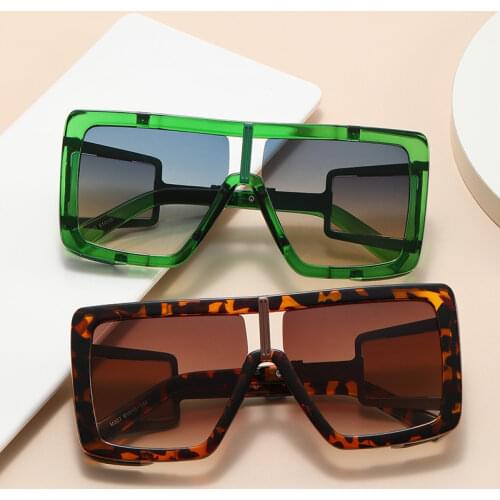 2021 New Fashion Oversized One Piece Clear Pink Sunglasses For Women Vintage Sexy Shield Star Sun Glasses Female Brand Big Shade