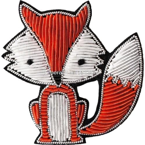 Indian silk embroidery red fox brooch accessories female cute cartoon pin decoration personality wild jewelry badge