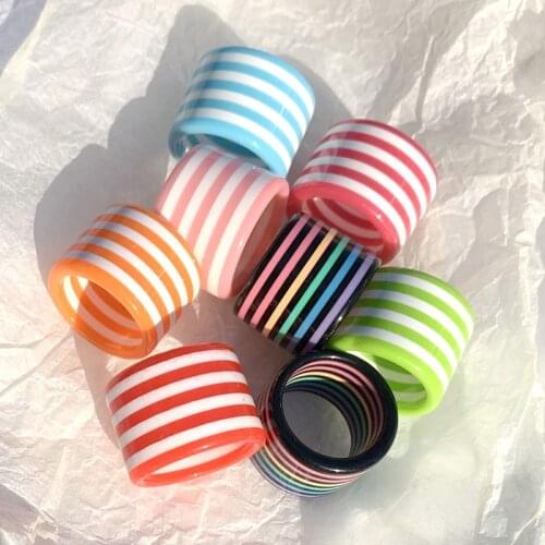 90s Aesthetic Rainbow Gradation Geometric Rings for Women Acrylic Cute Creative Vintage Harajuku Rings Charms Y2K Jewelry