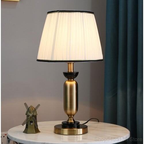 American Simple Bedroom Bedside Table Lamp Creative Light Luxury Study Living Room Lobby Exhibition Hall Warm Decoration Lamps