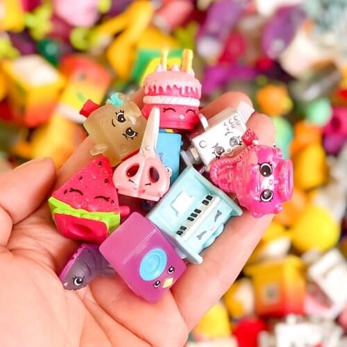 FGHGF Random 15Pcs/lot shop Anime Action Figures Toys Limited Collection Model Gift Education Girls toy Y19022101