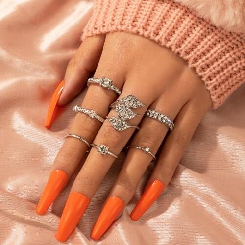 Docona 7pcs/set Leaf Rhinestone Ring Set for Women Antique Midi Rings Fashion Jewelry Accessories 9777