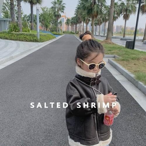 The new autumn and winter clothes girls plus velvet thick leather jacket baby lamb hair motorcycle jacket jacket