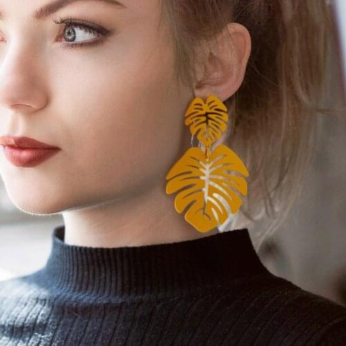 Boho Hollow Monstera Leaves Dangle Earrings for Women Aretes De Mujer Wholesale Earrings Excellent Party Ear Decoration
