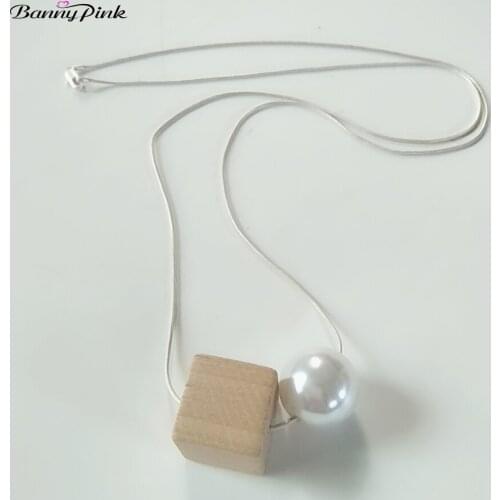Banny Pink Chunky Round Imitation Pearl Square Wood Pendant Necklace Simple Snake Chain Long Women Necklace Sweater Chain Neck