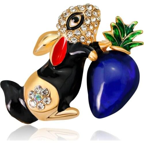 Popular animals brooch alloy jewelry set auger zodiac rabbit pin speed sell tong corsage, sell like hot cakes