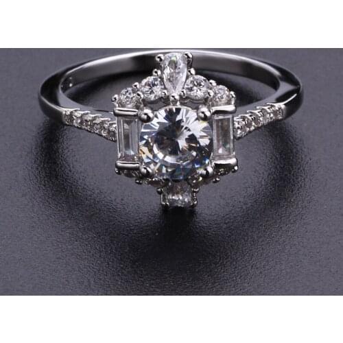 Classic Simple Fashion Round Zircon Micro-inlaid Crystal Ring for Women Silver Color Square Ring Jewlery Accessories