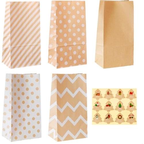 10sets Merry Chirtsmas Kraft Gift Bags Colorful Dot Zigzag Paper Bags Xmas Party Favor Bag with Stickers Stand up Packing Bags
