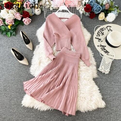 Gagarich Knit 2 Piece Set New Style Autumn Winter Fashion V-neck Bat Sleeve Bright Silk Knitted Sweater High Waist Bodycon Skirt