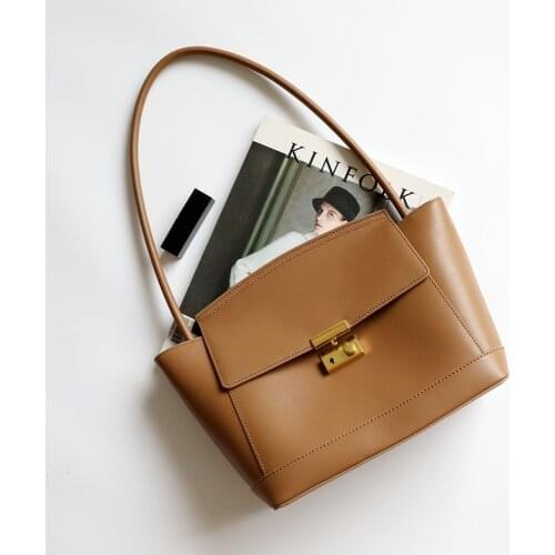 OUSSON 2021 New Design Large Capacity Leather Baguette Bag Exquisite Female Retro Underarm Bag One Shoulder Bag