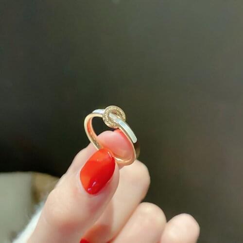 2021Trendy Roman Numeral Circle Center Round Rings For Women Korean Fashion Charm Lady Wedding Bands Party Classic Rings Jewelry