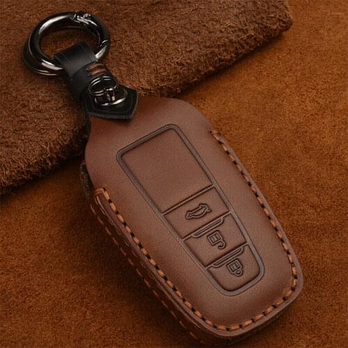 Crazy horse Leather Key Case Cover Chain For Toyota CHR C-HR Prado 2017 2018 Prius Camry Corolla RAV4 2018 Accessories