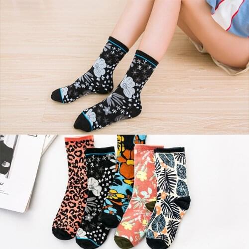 Fashion Colorful Pattern Cotton Mens Women Socks Middle Tube Funny Casual Crew Socks Mens Cute Harajuku Ankle For Couples Socks