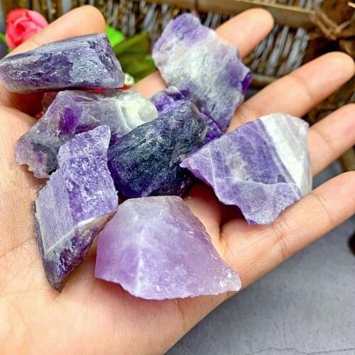 Natural quartz crystal red and green baoda granule raw stone raw mineral specimen decoration handicraft crystal specimen