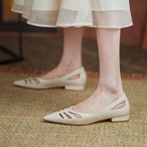 QZYERAI New Summer Women Sandals Genuine Leather Cowhide Pointed Commuting Comfortable Shoes Roman Style