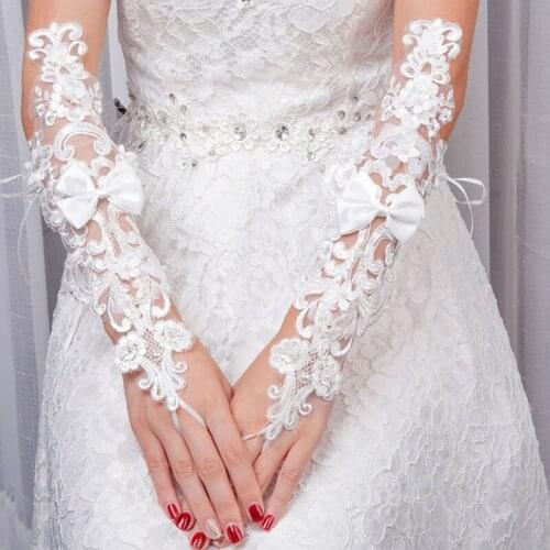 Elegant White Bride Wedding Gloves Adult Dress Gloves Applique Embroidered Bridesmaid Finger Beaded Wedding Accessories