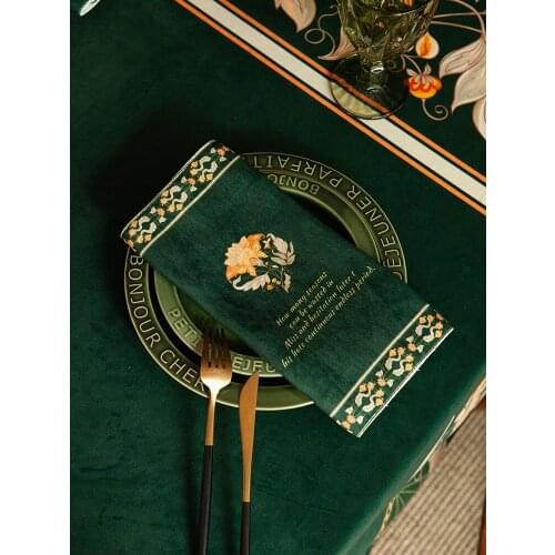 Nordic INS Hot Selling Dark Green Western Home With European-Style Light Luxury Non-Slip Thermal Mat Dining Table