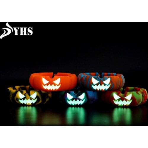 Halloween Luminous Silicone Gel Ashtray colorful Ashtray New Fluorescent Smoke Convenient Cigarette ashtray Creative Ashtrays