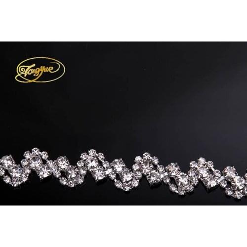 1YD High Quality DR Crystal Inside Five Pearls Dccessories Wedding Banquet Decoration DIY Sewing Applique Adornment