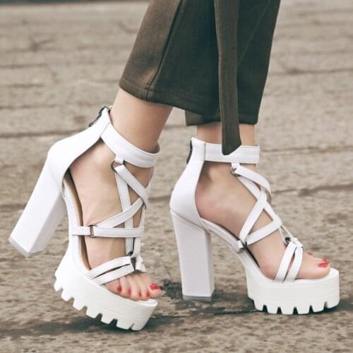 Summer Metal Cycle Crossed Strappy Platform Chunky Sandals Female Chunky Heels Open Toe Gladiator Solid Leather Party Sandalia