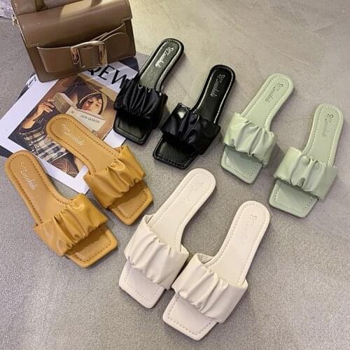 2021 Women Slippers Summer Pleated Upper Fashion Wear-resistant Office Flat Shoes Summer New Sandy Beach Sandals Women Shoes