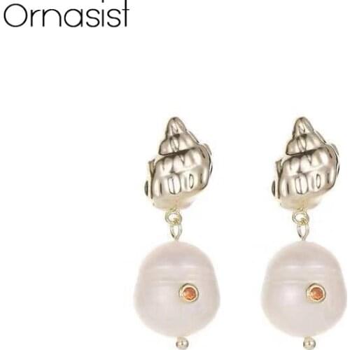Ladies Simple Conch Baroque Freshwater Pearl Earrings Ocean Wind Retro Romantic Crystal Stud Earrings