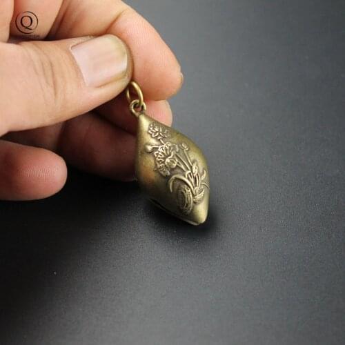 Brass Flowers Beautiful Bell Pendant for Keychains Vintage Lucky Car Key Chain Hangings Jewelry Motor Biker Lady Rider Bells