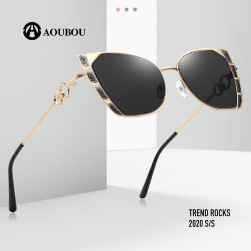 AOUBOU Women's Sunglasses Mirrored