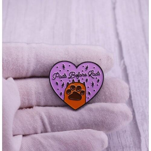 Pet paw badge