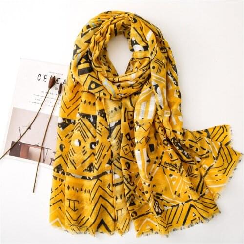 2021 Autumn and winter Womens Cotton and linen beach Shawl yellow Fashion Print Tassels blanket scarf lady Seaside silk Scarf