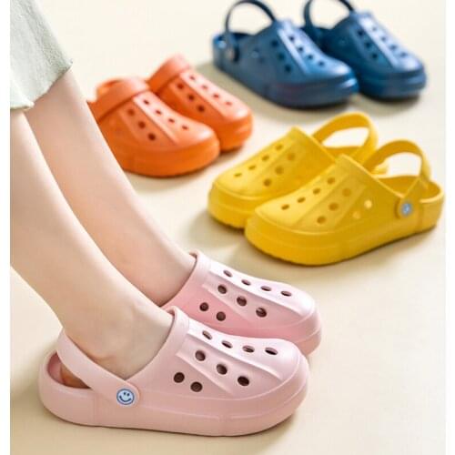 Summer Beach Shower Slide Home Garden Slip On Water Shoes For Unisex Outdoor Beach Sandals Classic Slippers For Women