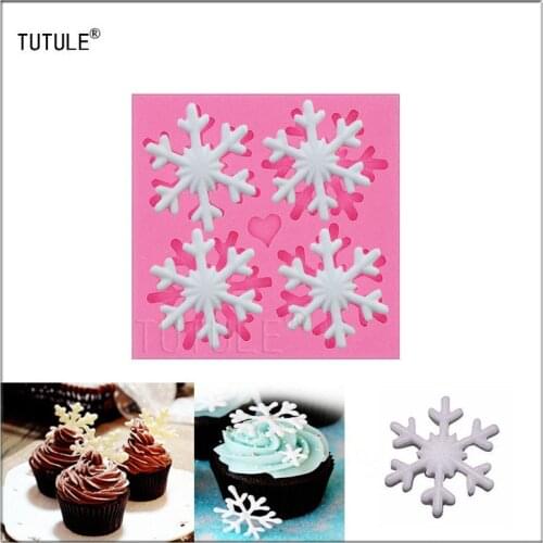 Gadgets - Silicone Snowflake Mold, 4 Cavities Candy Delicate , Flexible Cookies Baking Sugar Christmas, Mold