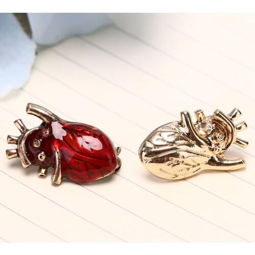 NEW Red/Gold Enamel Heart Brooches For Women Men Hospital Clinic Professional Uniform Brooch Pins Team Gifts