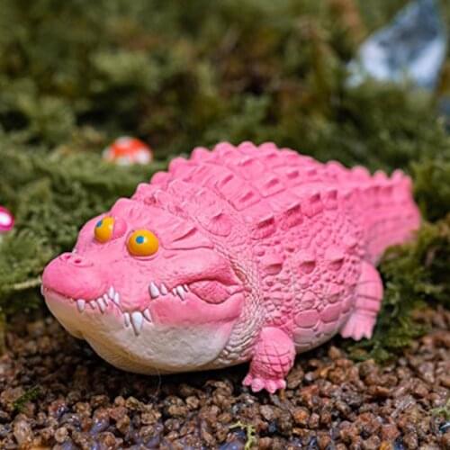 Genuine utopian creation crocodile fat resin version computer desktop decoration gift