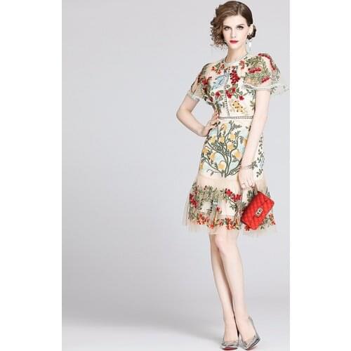 2021 Fashion Runway Summer Dress Womens Flare Sleeve Floral Embroidery Elegant Mesh Hollow Out Midi Dresses Vestido De Festa