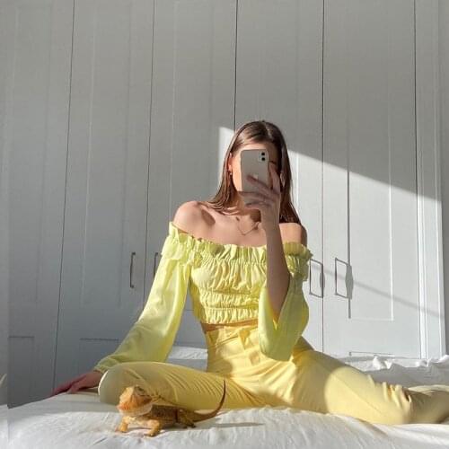 2021 Spring and Autumn Sexy Temperament Womens Fashion Yellow One-word Shoulder Folds Ruffled Cropped Women Tops