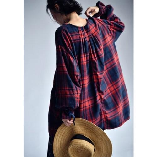 MICOCO C0315 Art made old fur-trimmed V - neck plain cotton checked loose - fitting shirt with ruffled sleeves
