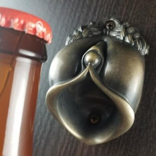 Creative Corkscrew Bottle Opener Retro Rust-proof Iron Vintage Style Beer Wine Bronze Bottle Opener for Kitchen Bar