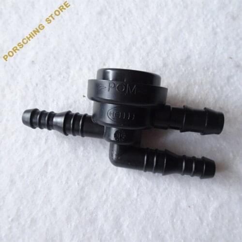 Water spray pipe distribution valve For P orsche Ca yenne 07-10 OEM: 95562816010