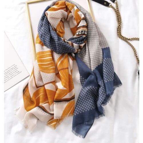 2020 New Cotton Big Leaf Print Gold Foil Fringe Scarf Shawls Long Geometry Hijab Free Shipping