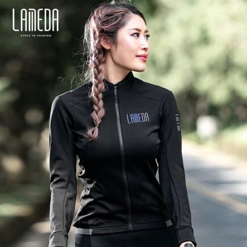 LAMEDA Women Cycling Jackets Keep Warm Cycling Windproof Jacket Windbreaker Fleece Reflective Jacket Winter Slim Fit Top